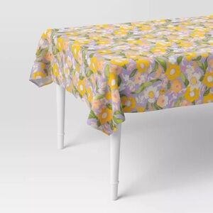 84"x60" nwt Floral Tablecloth  - Threshold